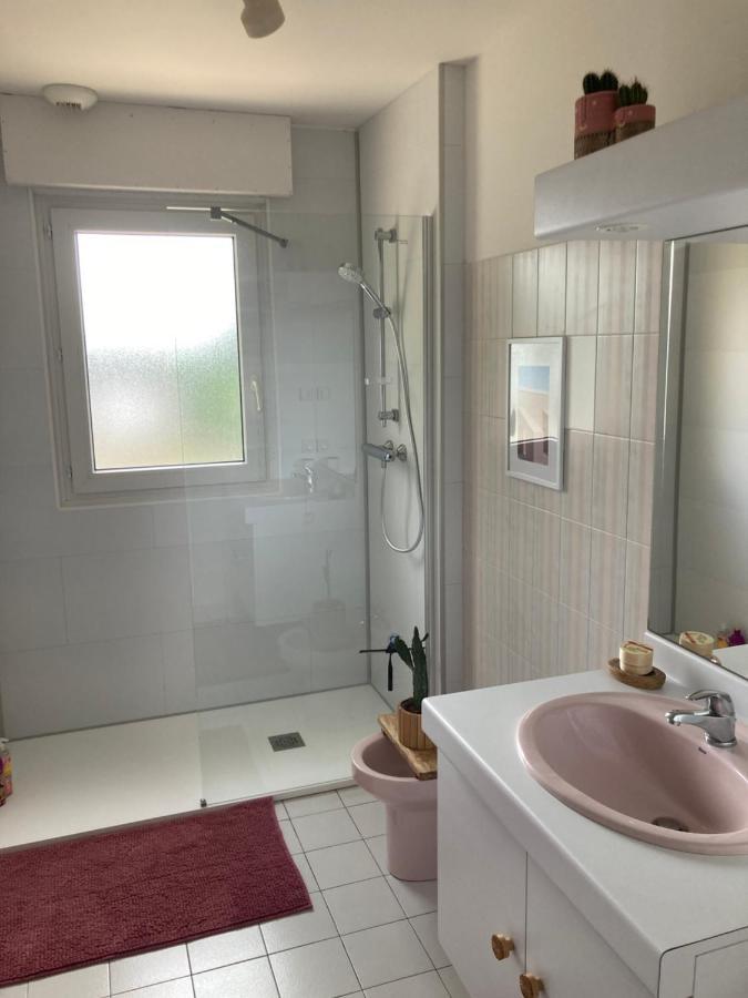 Maison Familiale Dans Une Rue Paisible Gouville-sur-Mer Dış mekan fotoğraf